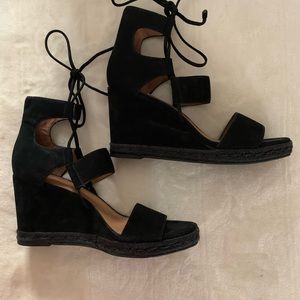 Frye Black Tie-up Sandals✨